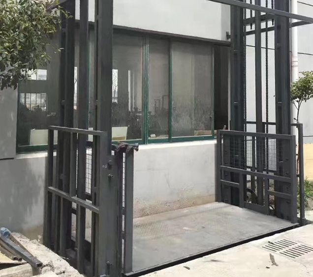 廊坊导轨式施工升降机助力民生工程提速增效